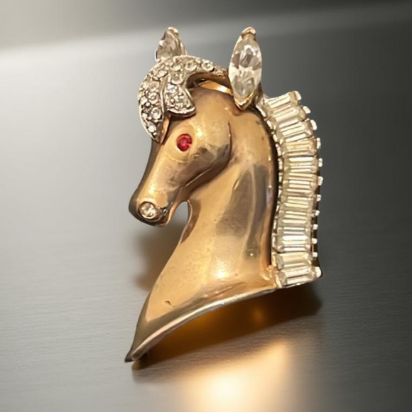 Vintage Art Deco Gold Filled Crystal Rhinestone Majestic Hoarse Pegasus Brooch - Picture 3 of 12